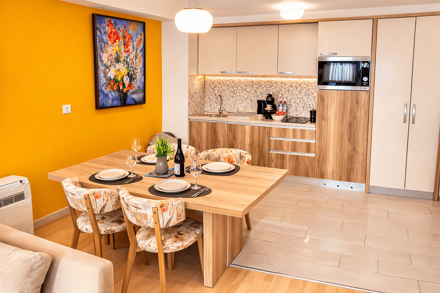 Fully equipped kitchen and dining area